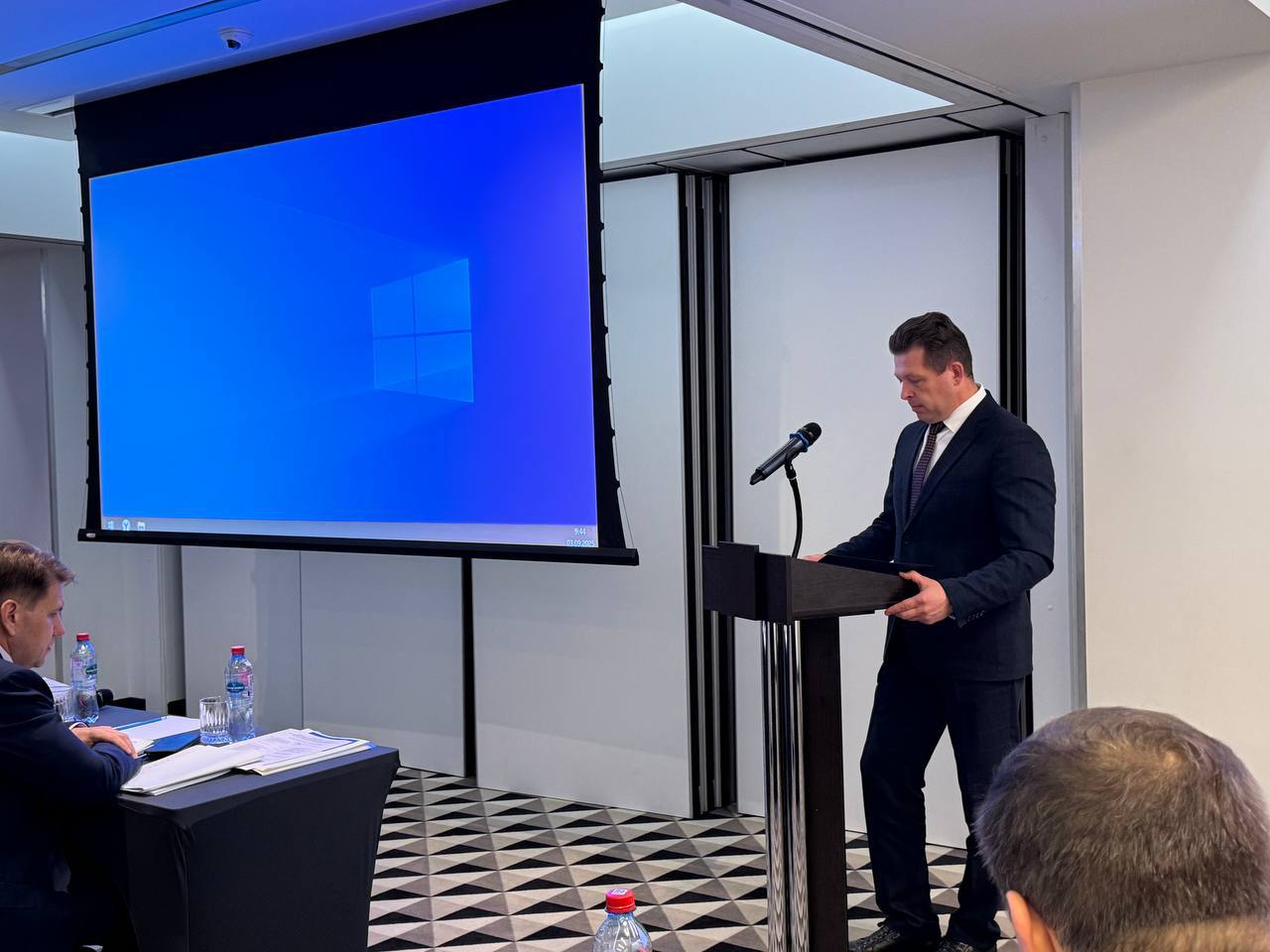 В городе Санкт-Петербурге проходит совещание Госавтодорнадзора Федеральной службы по надзору в сфере транспорта с заместителями руководителей межрегиональных территориальных подразделений